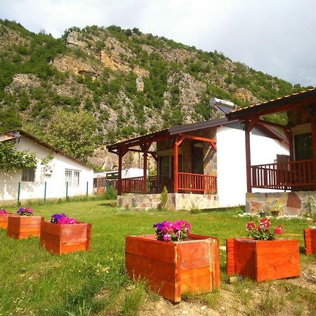 Karali Apartments Lagadin Exterior foto