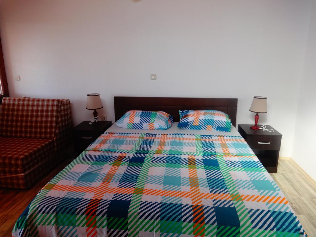 Karali Apartments Lagadin Exterior foto