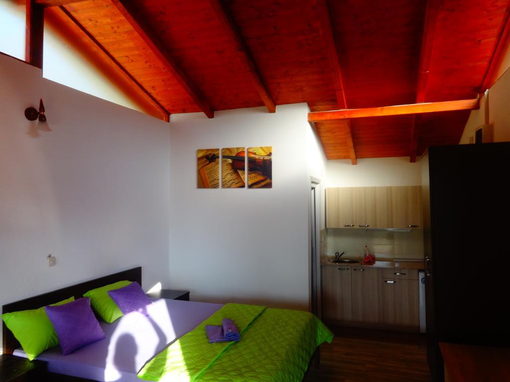Karali Apartments Lagadin Exterior foto
